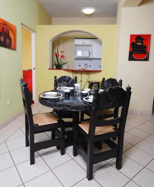 Hotel & Suites Galeria Morelia Zimmer foto