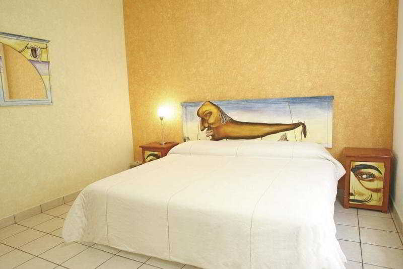Hotel & Suites Galeria Morelia Exterior foto